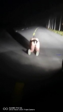 【极品流出 ️恋爱性陷阱】圈养调教大学母狗『二月』无下限性开发实录 完美曝光真实还原母狗成长变化 截图6