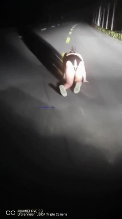【极品流出 ️恋爱性陷阱】圈养调教大学母狗『二月』无下限性开发实录 完美曝光真实还原母狗成长变化 截图8