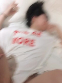 高端泄密流出 ️长得有点像景甜的惠州美女王欣彤和富二代男友日常性爱自拍被颜射一脸精液 截图1