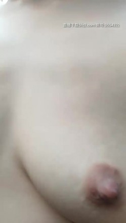 小女子梦梵颜值不错短发骚女户外路上啪啪，口交全裸直接路中间操大爷推车路过 截图12