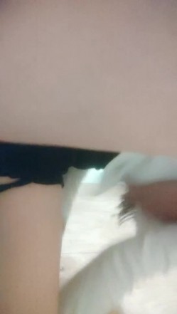 【持无套内射】晚间逛红灯区，一家家挑妹子，包臀裙美腿骚女，小房间怼着骚穴就是操 截图13