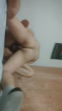 【持无套内射】晚间逛红灯区，一家家挑妹子，包臀裙美腿骚女，小房间怼着骚穴就是操 截图15