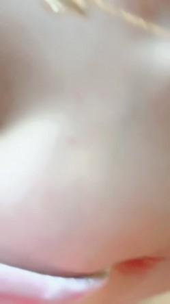 笑容甜美，高端精致女神【18岁昆明女模】大尺度福利，道具狠狠自慰，高潮喷水，玩的很开 截图15