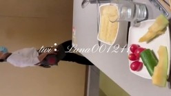 可御可萝反差婊女神『广深雪莉』 性感福利，和闺蜜一起玩弄小穴，极品馒头B白虎美穴让人忍不住想添一口 截图15