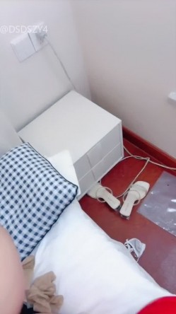 ️姐妹双飞【甜甜美女】姐妹合逼、天下无敌、姐妹身材颜值爆表 截图1