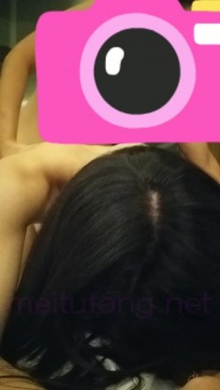TW情侣泄密北部某户政事务所女公务员私下兼差实录 截图15