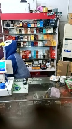 晚风吹人醒 ️【肥姐】风骚杂货店板娘! 透明装诱惑男顾客 ️勾引进小屋性爱啪啪！ 截图13