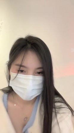 核弹！新女神下海~20小时~【马日安娜】这个真的很漂亮（下部）！来大姨妈还大秀，经血直流，略重口~！ 截图8