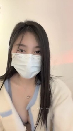 核弹！新女神下海~20小时~【马日安娜】这个真的很漂亮（下部）！来大姨妈还大秀，经血直流，略重口~！ 截图9