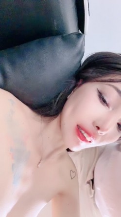 火爆小姨子 肛交模特小姨 高挑极品模特身材白虎粉穴~手把手教闺蜜摆姿势挨操肛交喷水刺激不断~后入肛插打桩实在猛！ 截图7