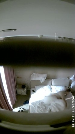 【酒店摄像头 ️甄选】未流出居家房型 ️外地出差和黑丝长腿漂亮骚秘书偷情操翻天了 喝醉后照样操 高清720P版 截图8