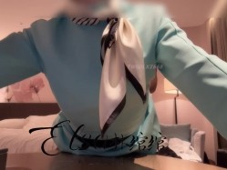 穷人女神富人母狗，超高颜值极品空姐【林绾绾】门槛1888福利，啪啪调教深喉毒龙脚踩骚穴，母狗属性拉满了 截图5