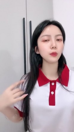绝对最漂亮，最漂亮的新人！【04甜妹妹】，恋爱冲昏了头，小仙女真大方，粉穴美乳 截图3