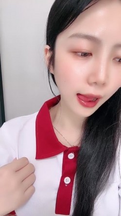 绝对最漂亮，最漂亮的新人！【04甜妹妹】，恋爱冲昏了头，小仙女真大方，粉穴美乳 截图5