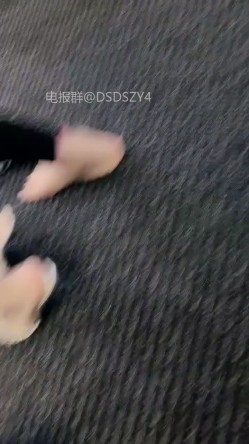 ️淫乱少妇【大哥玩不腻】少妇群P团队 淫乱群体新登场！ 截图8