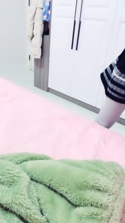 【丧志母狗无脑调教】，调教界大神，浸淫少妇圈十几年，良家人妻背着老公上门，求刺激，要卖骚，无套满足她们 截图1
