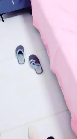 【丧志母狗无脑调教】，调教界大神，浸淫少妇圈十几年，良家人妻背着老公上门，求刺激，要卖骚，无套满足她们 截图2