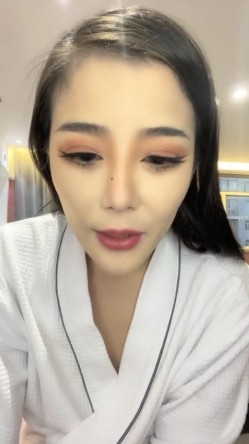 重磅！顶级女神！美到炸裂~【心戒】刚下海就被狂操！狂撸~~~！神似张馨予魅惑尤物无套内射！ 截图16
