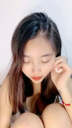 撸管推荐！超漂亮小仙女~【咩咩咩】道具狂插！无限爽高潮~！ 截图11