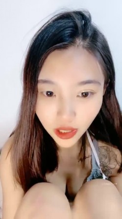 撸管推荐！超漂亮小仙女~【咩咩咩】道具狂插！无限爽高潮~！ 截图13