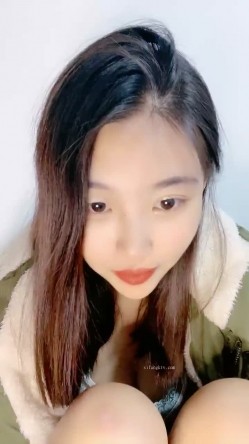 撸管推荐！超漂亮小仙女~【咩咩咩】道具狂插！无限爽高潮~！ 截图16
