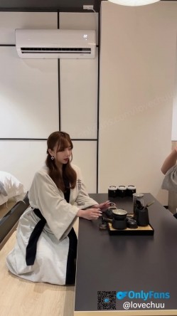 明星颜值白富美女神『츄츄_lovechuu』多人啪啪，超颜值极品女神堕落 疯狂榨精高潮浪叫 疯狂冲刺女神小蜜穴 截图5