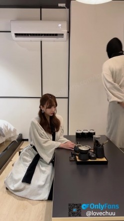 明星颜值白富美女神『츄츄_lovechuu』多人啪啪，超颜值极品女神堕落 疯狂榨精高潮浪叫 疯狂冲刺女神小蜜穴 截图6