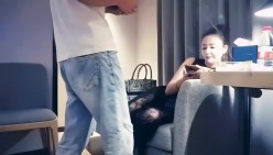 极品探花-高冷优雅熟女就要用力过猛地干她，让她张大嘴巴享受的表情太有满足感了 截图1