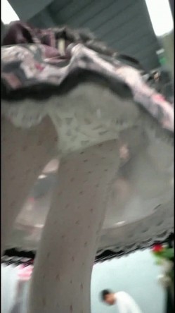 国产SAKURA漫展CD抄底偷拍高颜值Cos小姐姐系列 截图9