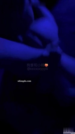 极品调教博主，【狗爹和小桃】小母狗超骚，付费群，这妹子的巨乳是真的顶 截图6