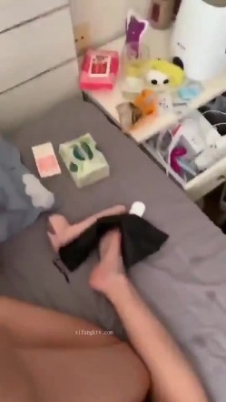 推特网黄私密组织绿帽群内部福利视图集 各种高颜UP主反差婊不健康自拍淫荡至极 截图12