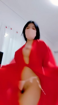 青春无敌，抖音风艺校美少女【杨晓花】定制福利，露脸露点，各种热门BGM裸舞 截图11