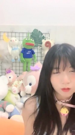 在校女大学生，【波波涩涩】，这个岁数看起来好小，含苞待放的小花骨朵，青涩，少女的逼无需多言，美爆了 截图14