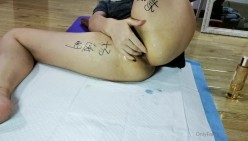 网红淫荡夫妻dayu私拍~极限调教酷爱虐肛各种大道具拳交 截图14