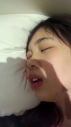 【性奴少妇&反差魅婊】超多漂亮淫妹淫妻淫女友啪啪口交甄选，靓妹舔肉棒 淫荡啪啪 骚穴特写 完美露脸 深喉内射篇 稀缺资源劲爆收藏 截图6