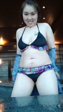 火爆全网极品露脸人妻熟女，肚皮舞老师【柏X彤】绝密私拍，肤白奶大肥臀裸舞啪啪，相当炸裂 截图12