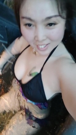 火爆全网极品露脸人妻熟女，肚皮舞老师【柏X彤】绝密私拍，肤白奶大肥臀裸舞啪啪，相当炸裂 截图14