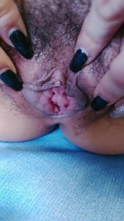 黑丝韵味美少妇露脸会计舌头挑逗大屌，清晰拍摄外阴细节女上位啪啪近景视角口交全程高能 截图2