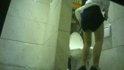 美女如云奢侈品商场女厕真全景偸拍数位制服气质小姐姐方便 丝袜高跟擦逼尿尿 截图2