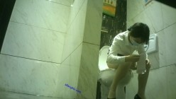 美女如云奢侈品商场女厕真全景偸拍数位制服气质小姐姐方便 丝袜高跟擦逼尿尿 截图5