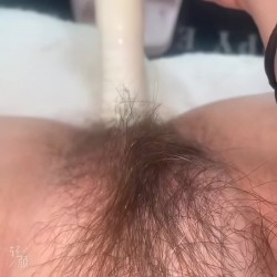骚逼主播【爱吃媛子】极品少妇,绿茶脸,道具插逼自慰,怼逼看毛,裸舞诱惑,宝妈赚点钱太难 截图16
