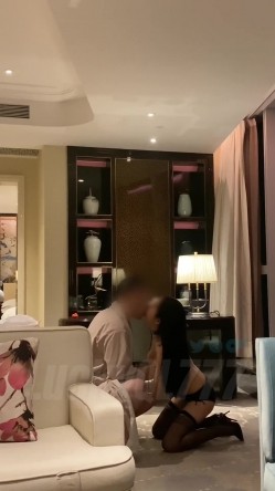 大神luckyql777调教爆乳长腿美女 截图11