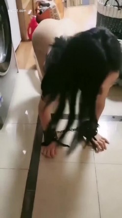 漂亮美眉 身材娇小多毛粉穴小贫乳和小哥激情啪啪 娇喘连连 截图13