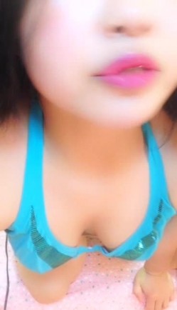 饥渴风骚老熟女露脸各种语言挑逗炮击抽插，多种道具蹂躏骚逼，淫水淫叫诱惑你撸 截图6