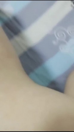 漂亮美眉 舒服吗 舒服 老公不要停 射哪里嘴里还是逼里 射逼里 在家被男友无套输出 内射 截图7