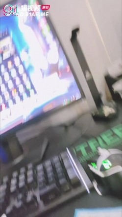 【超顶 ️绿帽大神】91小懒猫 调教母狗校花女友甄选 珍珠骚丁露出取外卖 开肛调教 网吧露出 3P激战极品M属性女友 截图9