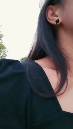 渣女来袭真空上阵性感包臀裙出来跟大哥户外车震，口交大鸡巴舔蛋蛋搞硬了直接坐上去，浪荡呻吟让大哥内射 截图3