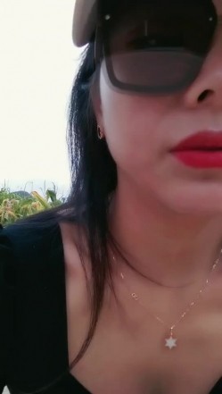 渣女来袭真空上阵性感包臀裙出来跟大哥户外车震，口交大鸡巴舔蛋蛋搞硬了直接坐上去，浪荡呻吟让大哥内射 截图9