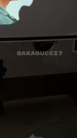人生赢家推特调教大佬AKAGUCCI7绝版私拍，各种小母狗车模学姐台妹，人前女神175车模卖力口交 截图1