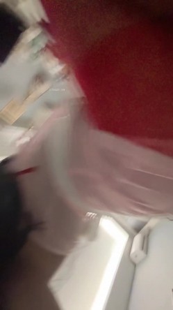 B站颜值up主【婉儿郝粉吖】裸舞诱惑，道具自慰，人前女神人后大尺度掰逼展示 截图6